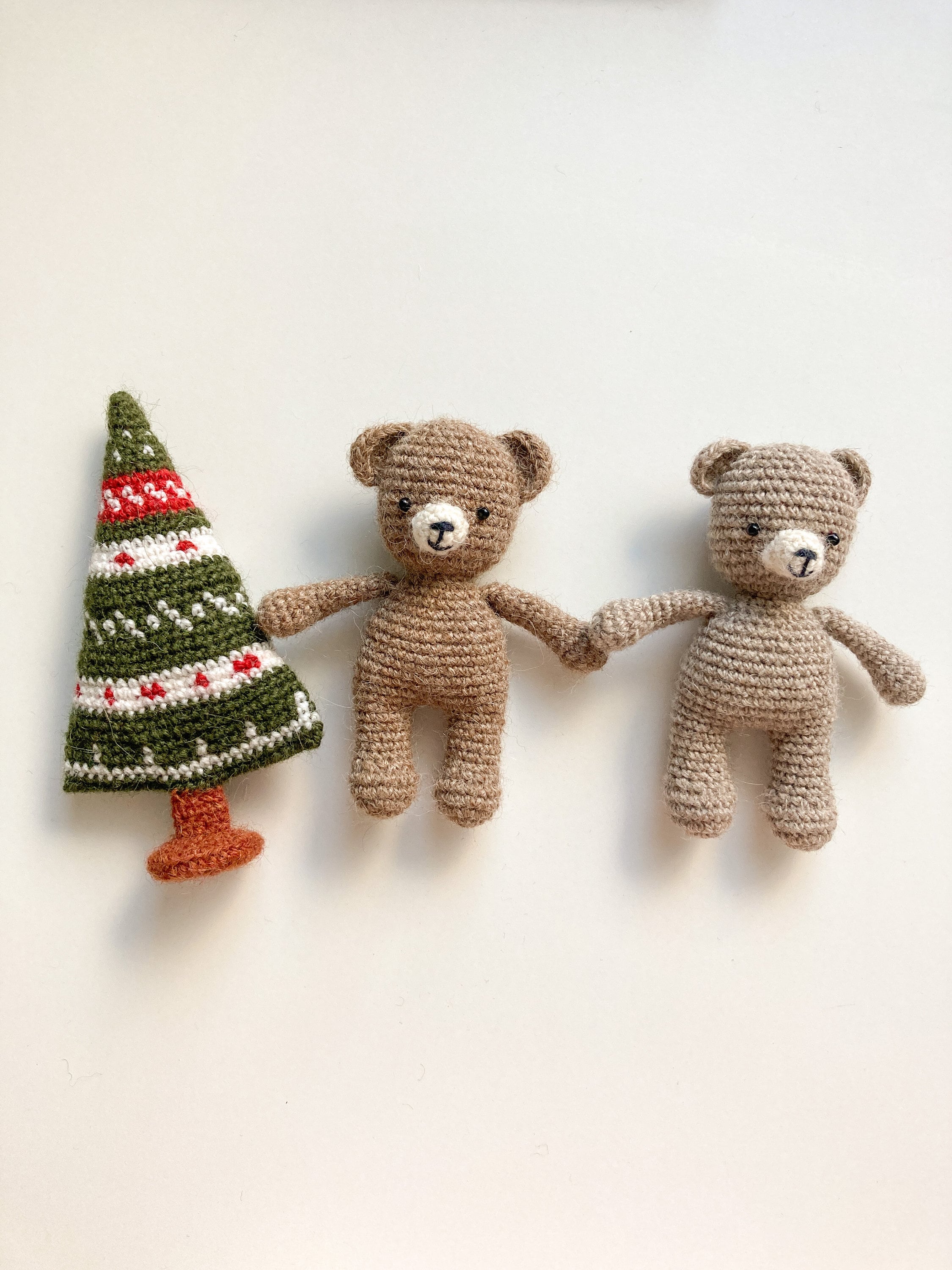 クリスマスツリーのかぎ針編みパターン - クリスマス DIY 用あみぐるみ