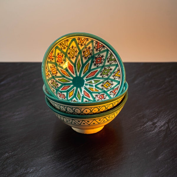 Bol marocain fait/peint à la main Symétrie M 18cm /bol décoratif oriental multicolore pour le design de la maison