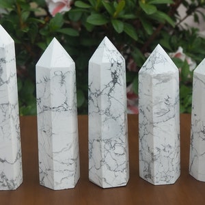 Howlite Tower Point / High Quality Crystal Wand / Chakra Stone / Healing Crystal Energy - Metaphysical Crystal