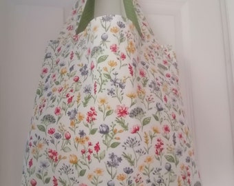 Selbstgenähte Wendetasche "Blumenliebe", Tragetasche, Einkaufsbeutel, Tasche, Shopping Bag, Blumen, nachhaltig