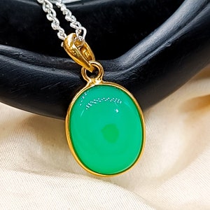 14k Solid Gold Chrysoprase Pendant, Chrysoprase Yellow Gold Pendant, Chrysoprase Gold Jewelry, Christmas Gift, May Birthstone, Bezel Pendant