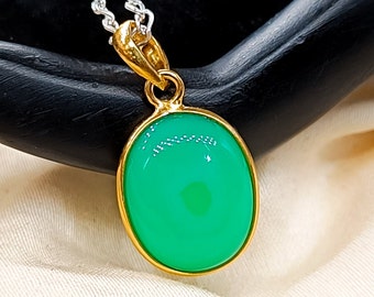 14k Solid Gold Chrysoprase Pendant, Chrysoprase Yellow Gold Pendant, Chrysoprase Gold Jewelry, Christmas Gift, May Birthstone, Bezel Pendant