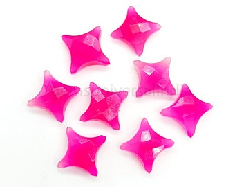 Splendida pietra preziosa a forma di stella ninja in calcedonio rosa, perline a forma di stella sfaccettate e intagliate a mano per gioielli, cristalli curativi a forma di stella in calcedonio