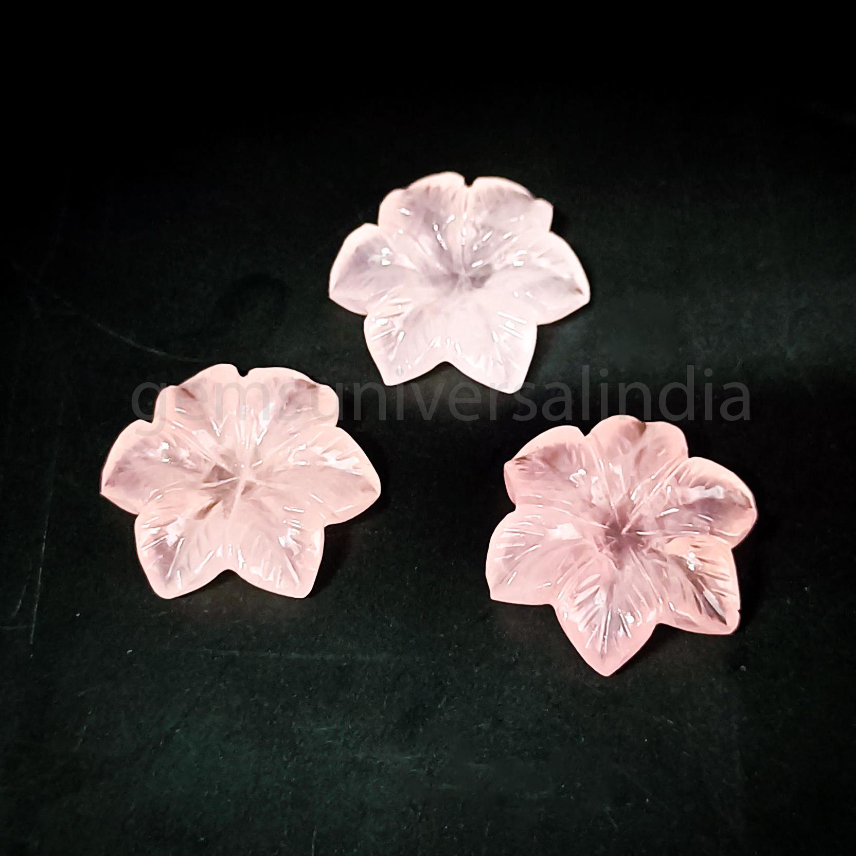ゴージャスなローズクォーツの花の形の宝石、手彫りの宝石の花、花の