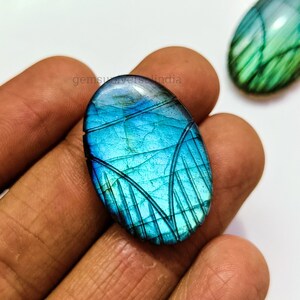 Flashy Labradorite Scarab Carved Gemstone, AAA Labradorite Beetle Face Carving Stone, Insect Carved Gemstone, Holy Egyptian Beetle, 30mm