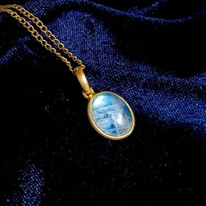 Natural Rainbow Moonstone Necklace, 14K Solid Gold Moonstone Pendant, Yellow Gold Necklace Pendant, Blue Moonstone Jewelry, Gifts for her