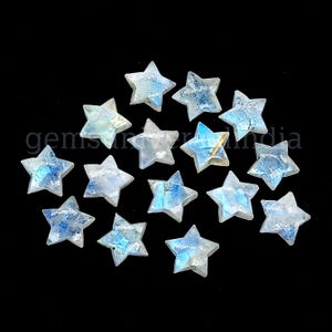 Pietra preziosa a forma di stella in pietra di luna arcobaleno AAA, perline a stella lisce intagliate a mano per gioielli, cristalli curativi a forma di stella in pietra di luna naturale