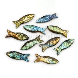 Flashy Labradorite Fish Carved Gemstone for Jewelry Making, Loose Hand Carved Fish Beads Labradorite Carving Fish Charms for Necklace 25mm