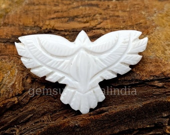 Beautiful Howlite Eagle Carving, Hand Carved Eagle Shape Gemstone, Eagle Sculpture 46MM, Bird Carved Gemstone For Jewelry, Crystal Carving