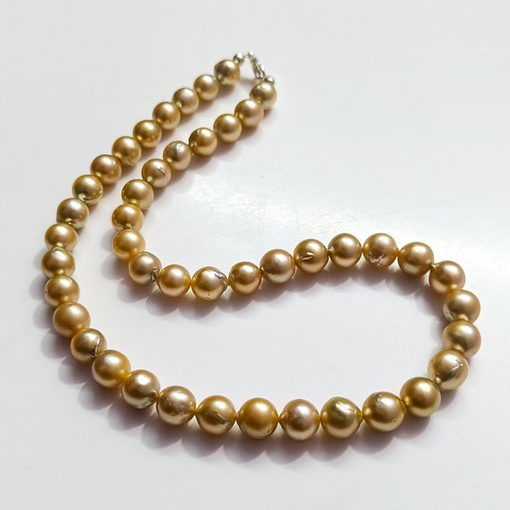 thumbnail image 2 of 18" Gold Shell Pearl Beaded Necklace & Earrings Set - Round Beads, Magnetic Closure 2 of 3