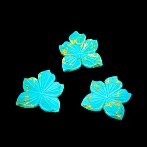 Natural Copper Turquoise Flower Shape Gemstone, Turquoise Gemstone Flower Carvings , Flower Carved Gemstone for Jewelry Pendant Making 20MM