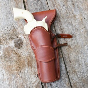 The Thamesville Marauder Leather Holster, Western holster, fast draw holster, lined