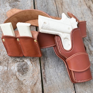 The Favourite Leather Holster Belt, Western Style Belt with Fast Draw holster, for 1911, lined