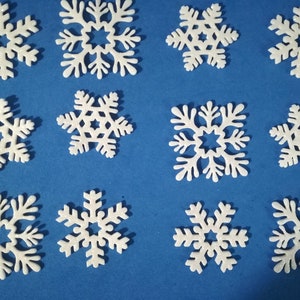 40 fiocchi di neve fustellati in fommy, foam, gomma Eva.