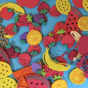 Frutta mista in gomma Eva foam.