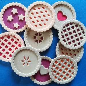 Crostatine metendine in gomma Eva foam.