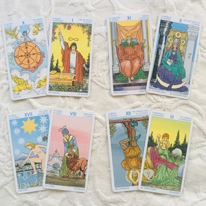 Lecture de cartes de naissance de tarot