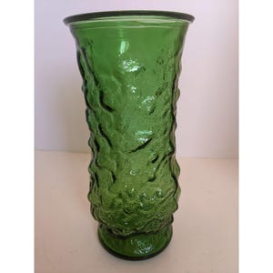 Vtg Spring Emerald Green Crinkle Glass Vase 1960s E. O. Brody Co. Cleveland Ohio 8.5&quot;H