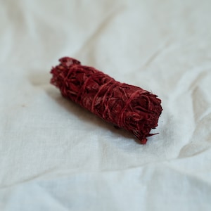 Dragon&#39;s Blood White Sage (red)