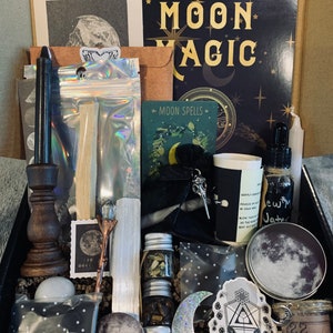 Witchy Mystery Box Set