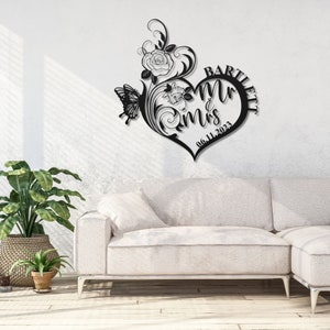 Mr and Mrs Metal Sign Floral Heart Personalized Metal Wall Art, Custom Family Last Name Sign Wedding Engagement Gift, Mr and Mrs Wall Sign