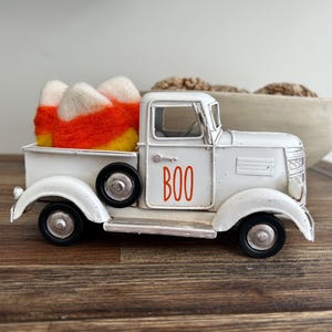 Halloween-Dekor - Candy Corn-Dekor - Halloween-Mantel - Halloween-Dekoration - Candy Corn - Halloween Candy Corn - BOO - Halloween-Regal