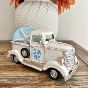Decoración costera para el hogar - Decoración playera - Decoración para el hogar en la playa - Decoración costera - Decoración costera con bandeja escalonada - Regalo de cumpleaños - Casa de playa - Decoración de verano TRUCK WITH STARFISH