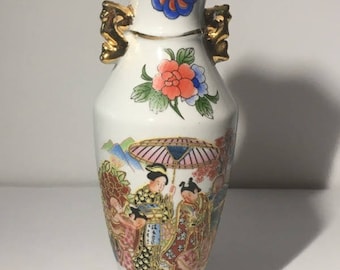 Geisha Vase Vintage Ceramic Porcelain
