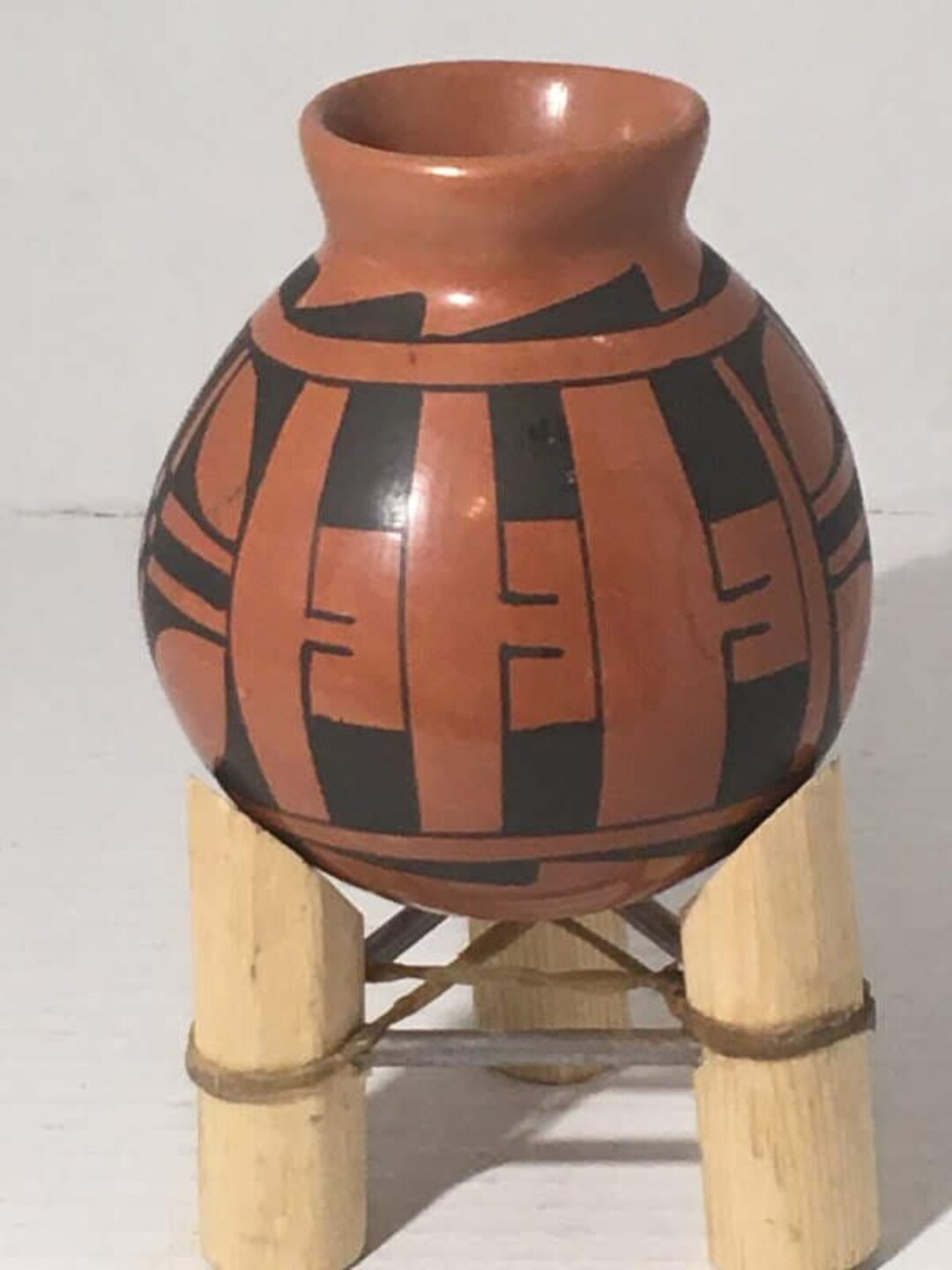 Julio Mora Pottery Stand Mata Ortiz Sandoval Etsy