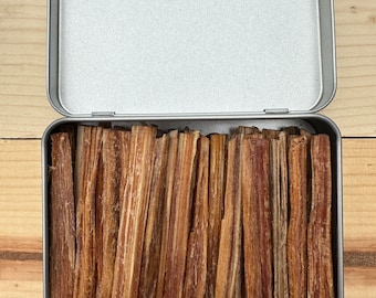 Fat wood fire starting kit in metal tin