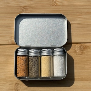 Travel Spice Kit Spice Containers for Camping Portable Spice Kit Camping Salt Pepper Shakers Camping Spice Containers Seasoning Storage with Bag for