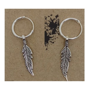 Orecchini a cerchio in argento,cerchietti con piuma in argento 925 , coppia di cerchietti 12 mm orecchini uomo donna, stile etnico