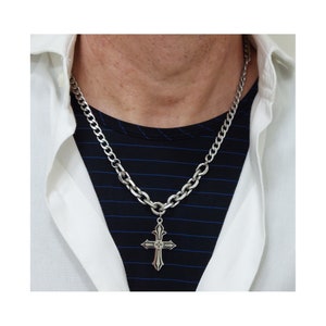 Collier pour homme, croix en acier, chaîne croix stylisée, pendentif croix, cadeau pour homme, grande croix