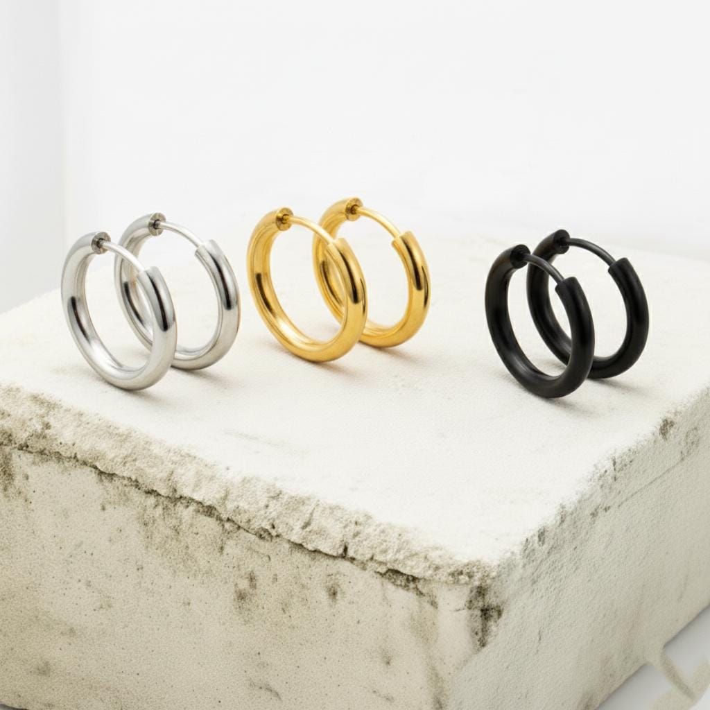 Beyoutifulthings 1 paio di orecchini a cerchio da donna, in acciaio chirurgico, chiusura a scatto, senza cuciture, blu, nero, argento, arcobaleno, oro, 10 mm – 20 mm di lunghezza e Acciaio