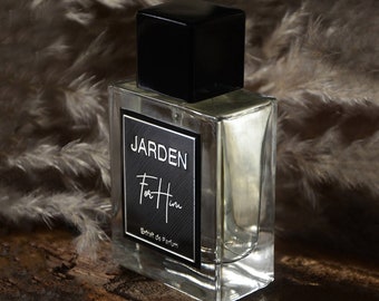 Masculine Smoky Scent: White Flowers, Patchouli, Incense Extrait de Parfum