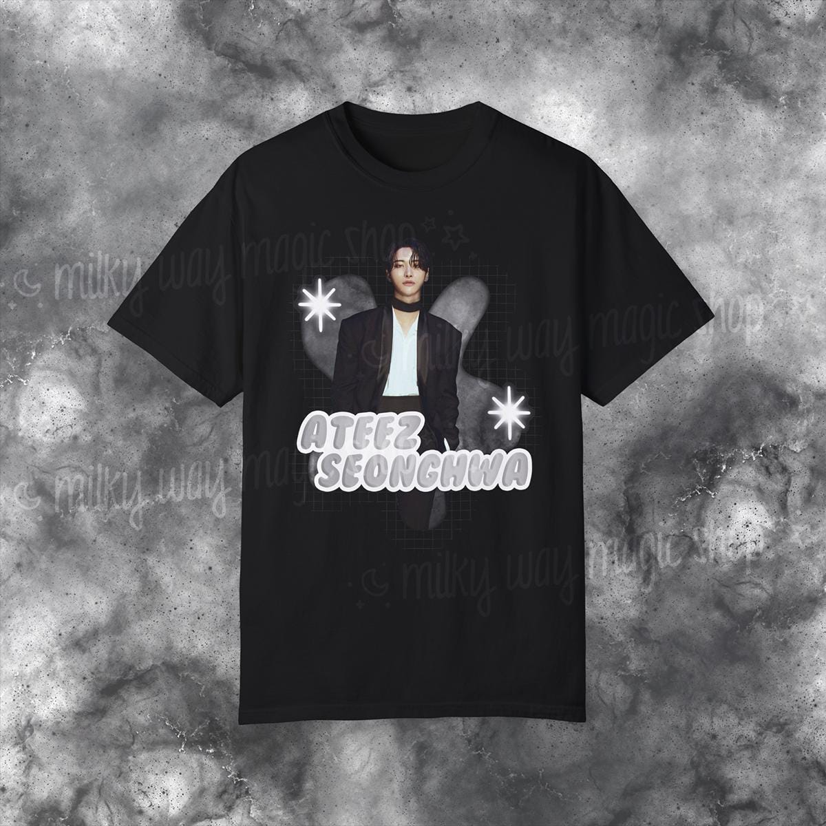アイドル ATEEZ official Seonghwa T-shirt Amazon.com: ATEEZ Official Merch Exclusive Seonghwa T-Shirt