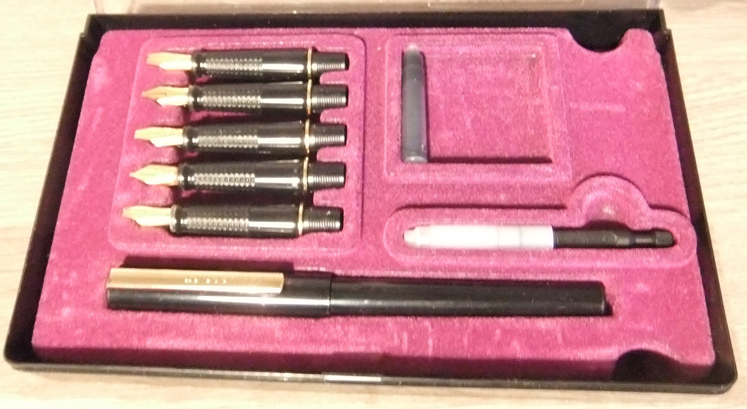 Rare, Vintage Manuscript Fountain Pen Set 5 Interchangeable Nibs
