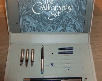Rare, vintage Parker Vector Fountain Pen / Calligraphy Set in case - Well Used & incomplete, Pen, x4 Nibs, Ink convertor and Guide book