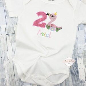 T-shirt ou body personnalisé flamand rose pour fille body brodé personnalisé bébé Cadeau enfant fille T shirt fille personnalisable image 6