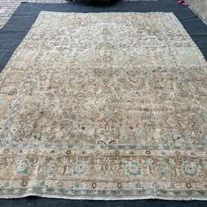 Handknotted Wool Oushak Rug: 9.3x12.7 Vintage Turkish Area Rug