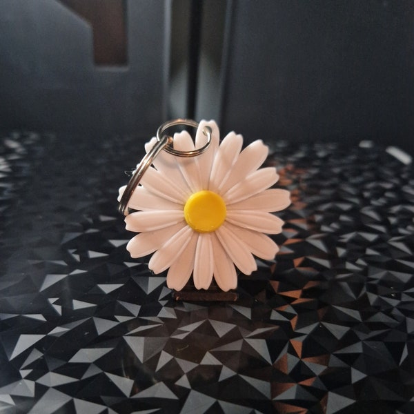 Daisy flower key chain  key ring