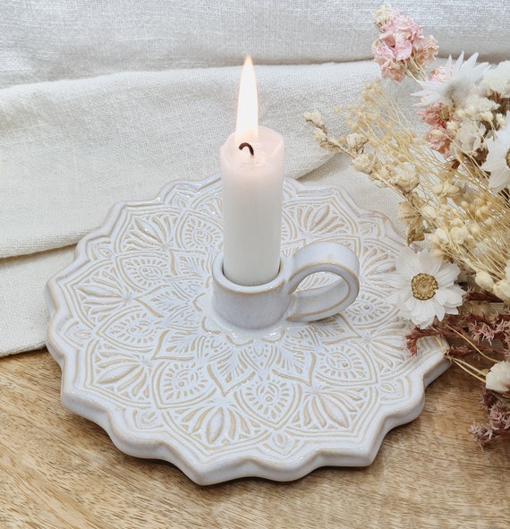 Keramik Kerzenständer in weiß-beige mit Mandala handgefertigt - Kerzenhalter im Boho-Stil, Bohemian Tischdeko, Geschenk