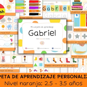 Puede incluir: Un cuaderno de actividades de aprendizaje imprimible colorido para ni&ntilde;os de 2,5 a 3,5 a&ntilde;os. El cuaderno se titula "Carpeta de Aprendizaje Personalizada" y presenta una variedad de actividades, que incluyen trazar l&iacute;neas, hacer coincidir colores, identificar formas y aprender opuestos. El cuaderno est&aacute; dise&ntilde;ado para ni&ntilde;os de habla hispana.