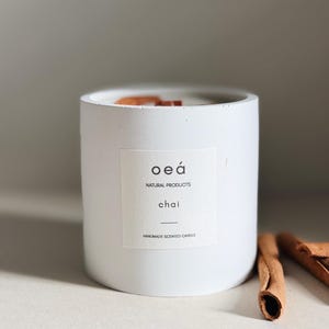 Winter scented candle 'chai' with essential cinnamon oil & vanilla aroma (240g)
