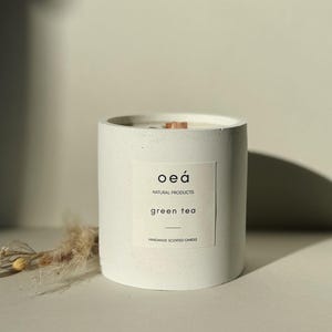 Scented candle 'green tea' made from soy and rapeseed wax with wooden wick (240g)