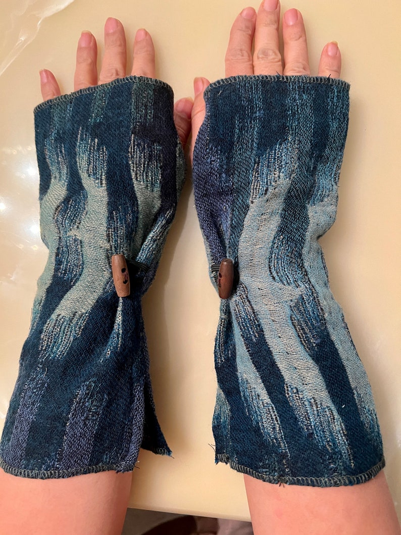 HANDMADE Boiled Merino Wool Fingerless Gloves with Toggle and side slit Blue