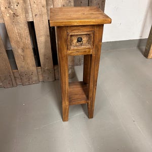2. Wahl: Beistelltisch Holz/ Kleinmöbel mit Schublade/ Pflanzentisch /