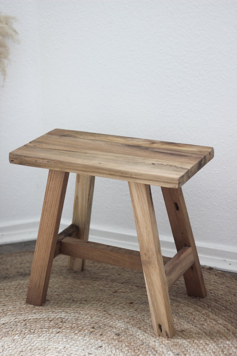 Petit banc / tabouret / repose-pieds en bois image 6