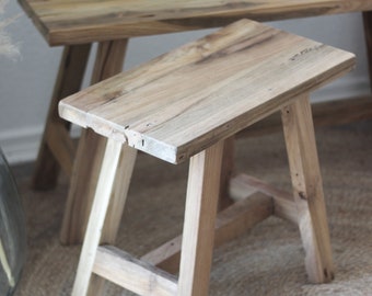 Petit banc en bois / tabouret / tabouret bois naturel/tabouret bois naturel