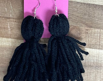 Garen oorbellen met kwastjes